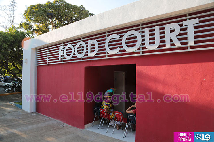 Food Court en Centro Comercial Managua